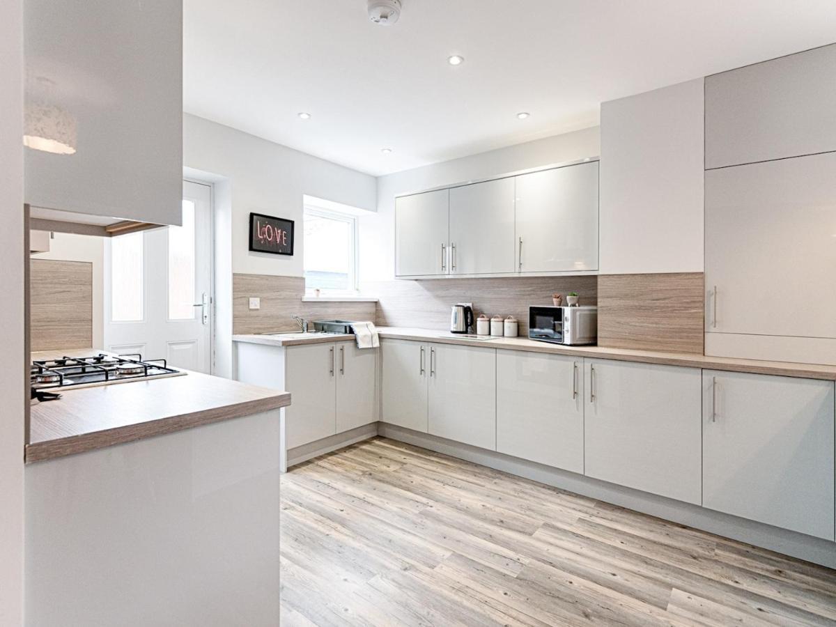 Pass The Keys Luxury Bright Spacious Family Home - Near Beaches Swansea Exterior foto